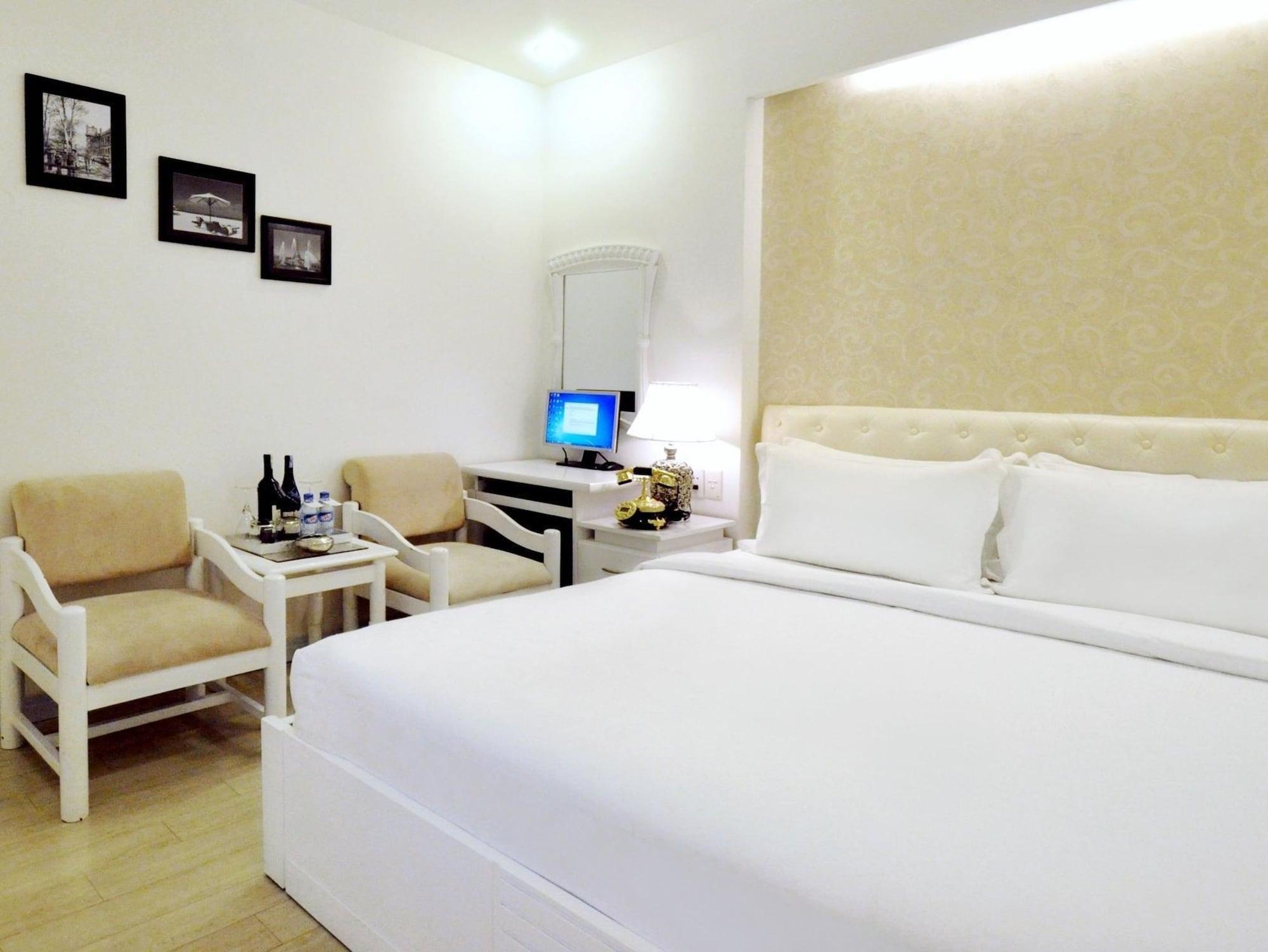 The White Hotel 8A Thai Van Lung Хошимин Экстерьер фото