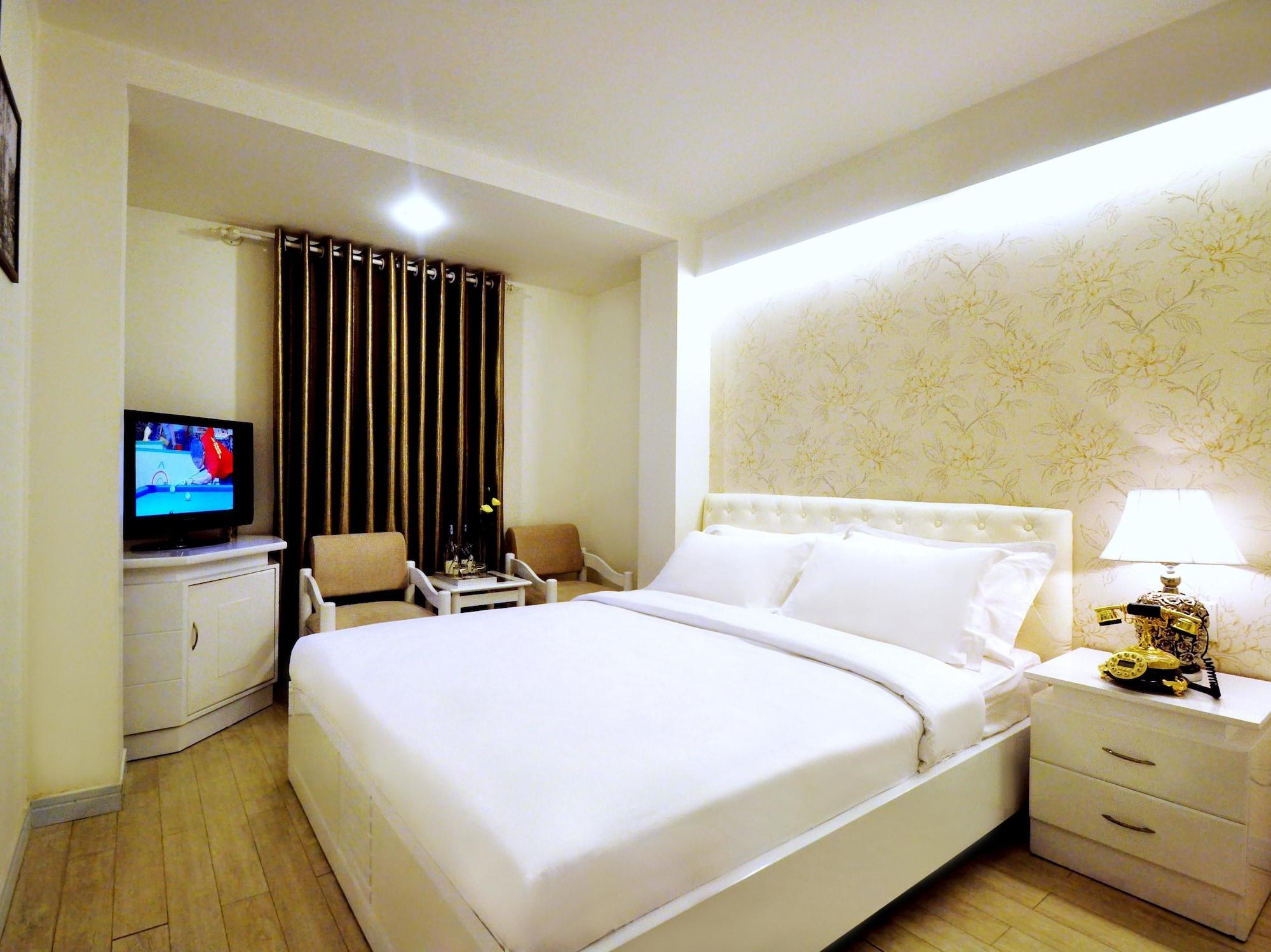 The White Hotel 8A Thai Van Lung Хошимин Экстерьер фото